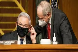 
 موافقت کمیته سنا با لغو دو اختیار جنگی رئیس‌جمهور آمریکا
