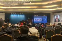 پانزدهمین حراج تهران چقدر فروخت؟ | مجسمه تناولی گرانترین شد