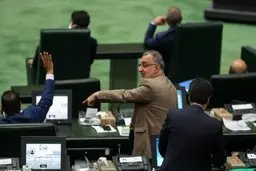 حمله تند زاکانی به محمد مهاجری