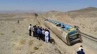 قطار تهران-زاهدان به علت طوفان شن از ریل خارج شد+ویدئو
