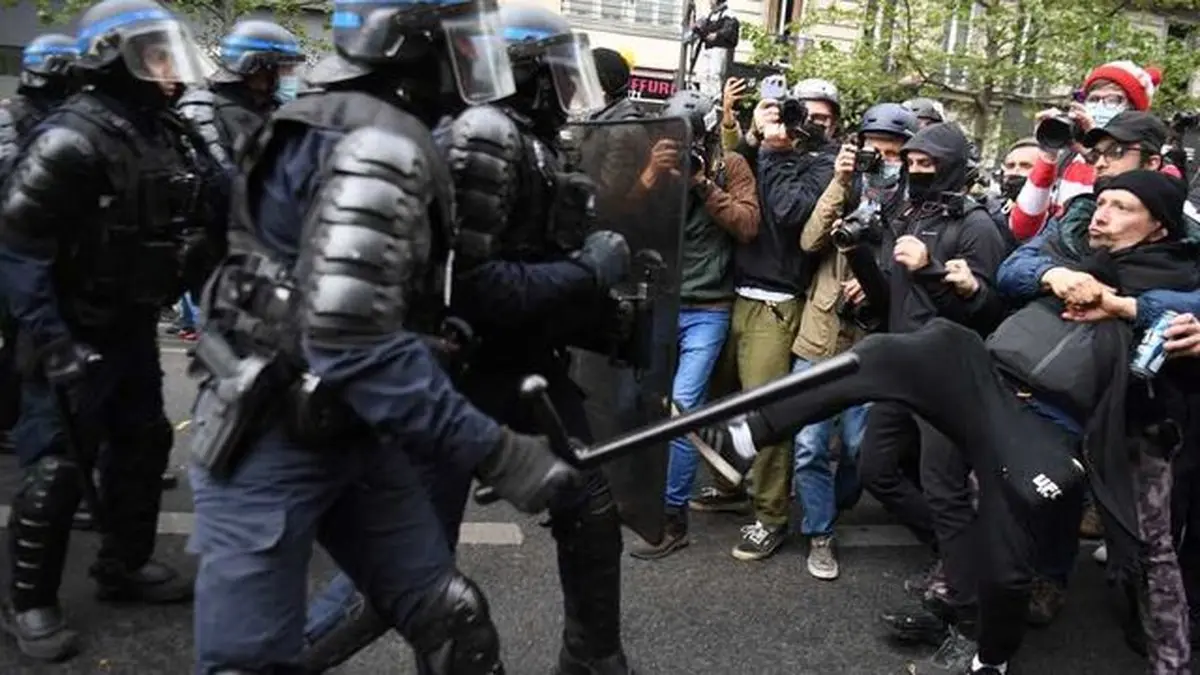 پاریس صحنه درگیری‌های شدید بین پلیس و معترضان همزمان با روز کارگر