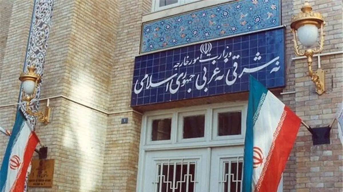 روزنامه جمهوری اسلامی: شنیده ایم دولت سایه، پشت تصمیمات وزارت خارجه است |وزیرخارجه نباید از هیچکس تاثیر بپذیرد