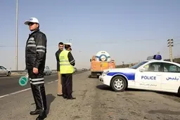 
به زائران در مرزها  اجازه حضور داده نمی‌شود.