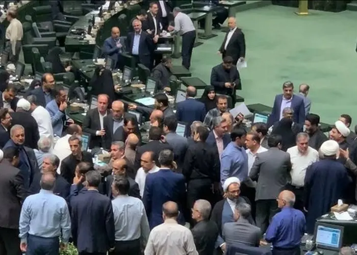 تنش در مجلس بر سر طرح دوفوریتی پیرامون رفع فلیترینگ + ویدئو