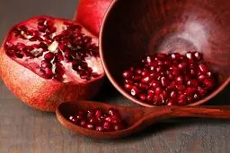 با این روش می‌تونی تا یک سال انار تازه داشته باشی! | روش بسته‌بندی انار +ویدئو