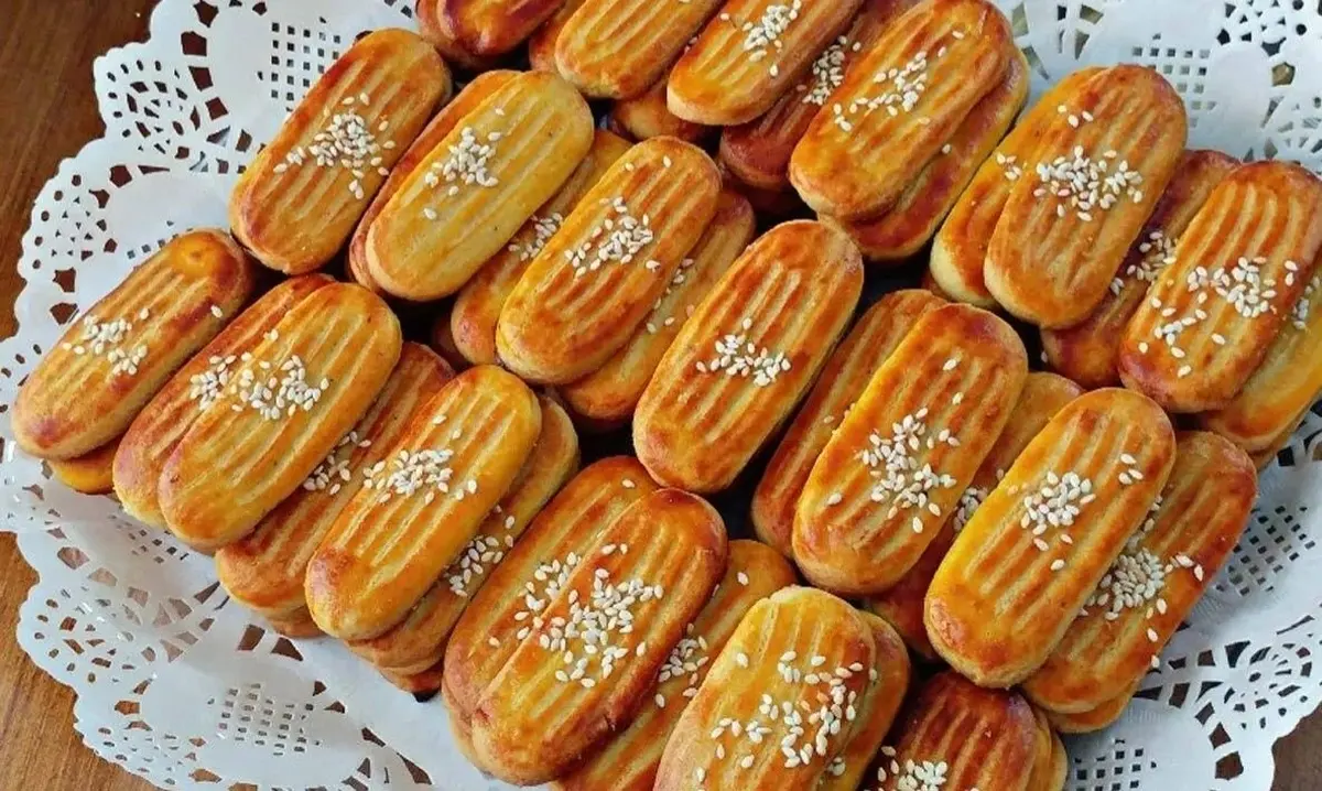 طرز تهیه نان چای قزوینی شیرینی مناسب عید + ویدیو 