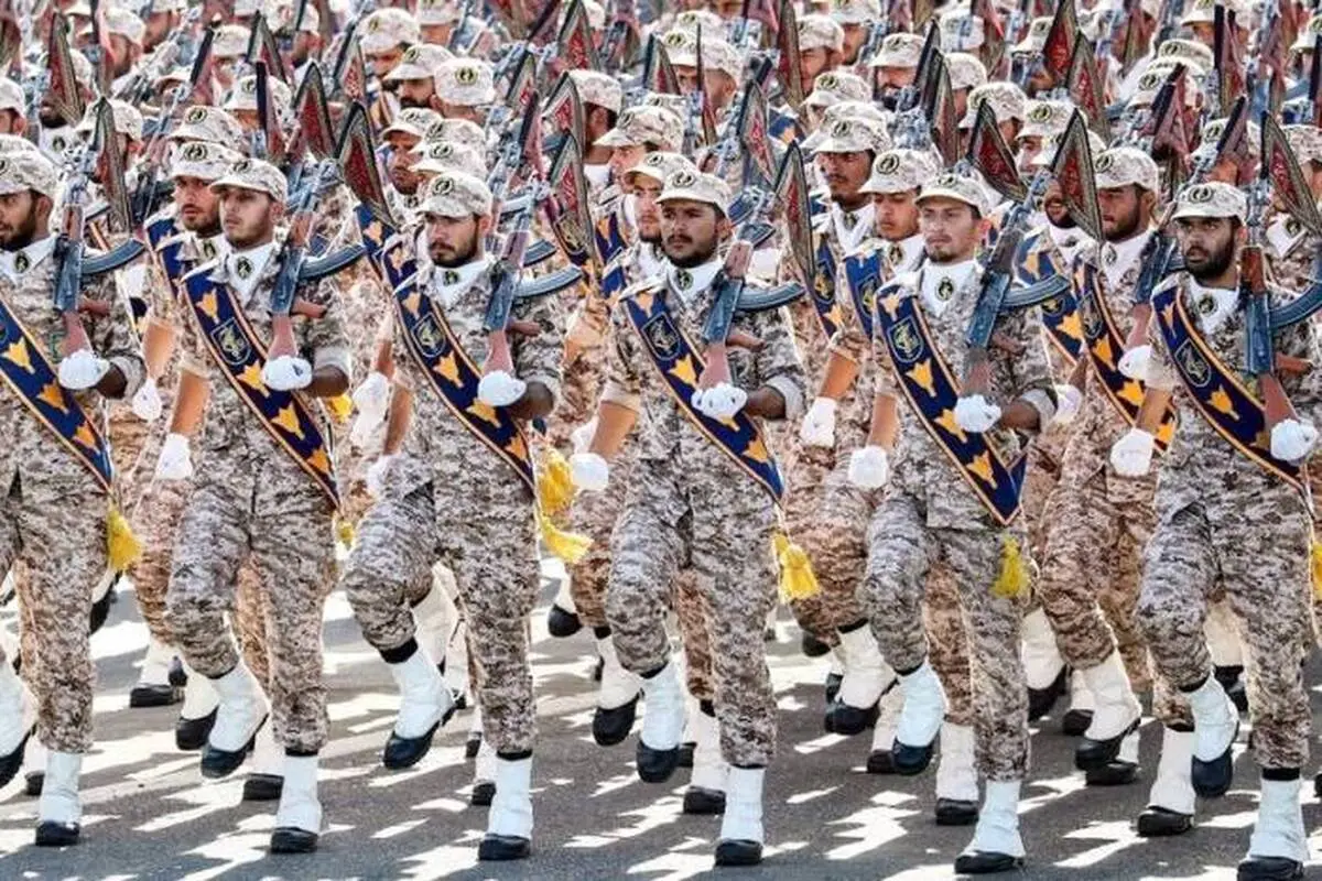 پیشنهاد ارتش برای حضور در شهر برای برخورد با زنان بی حجاب!