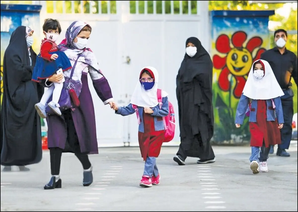 آموزش و پرورش: مدارس تا پایان آبان بازگشایی می‌شوند