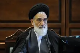 
 کوچکترین خطا و اشتباه در دستگاه قضا قابل اغماض نیست  |  اگر دستگاه قضا اصلاح شود، کل کشور اصلاح می شود
