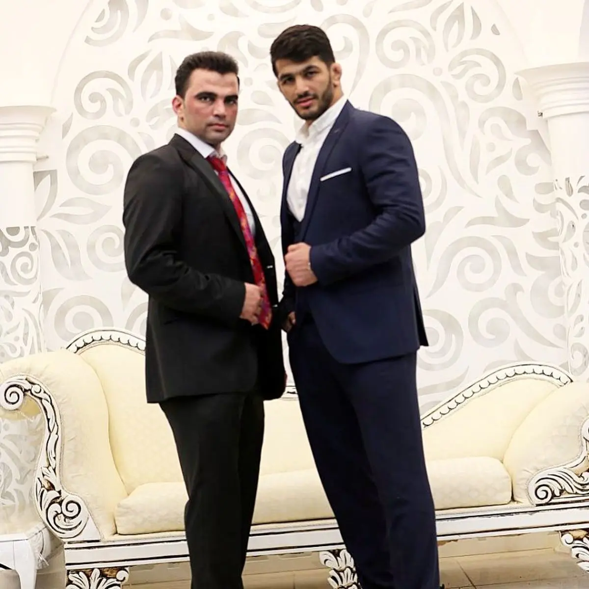 تیپ لاکچری حسن یزدانی در عروسی برادرش | عکس حسن یزدانی