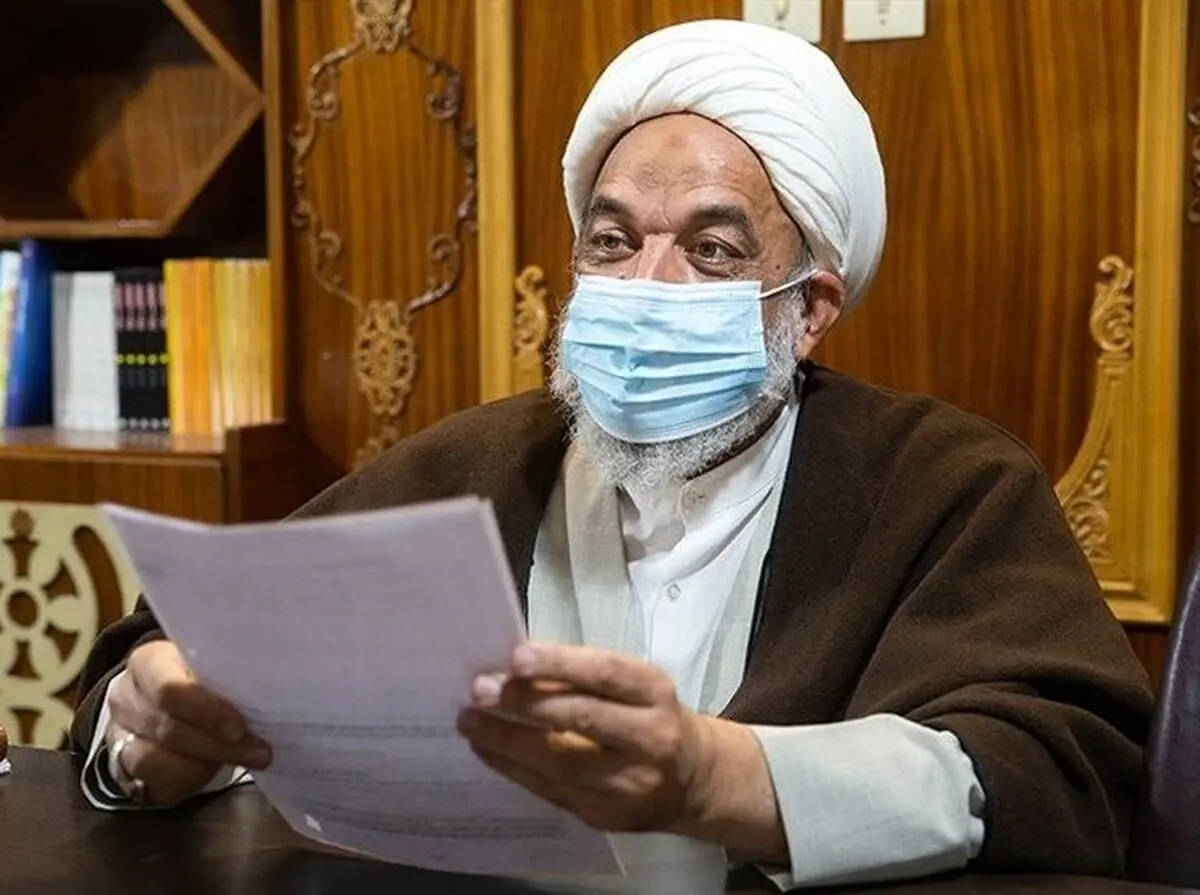 آقاتهرانی: می‌گویند محصولی دنبال احمدی‌نژاد است  | مرغ پخته هم از این شایعات خنده‌اش می‌گیرد