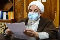 آقاتهرانی: می‌گویند محصولی دنبال احمدی‌نژاد است  | مرغ پخته هم از این شایعات خنده‌اش می‌گیرد