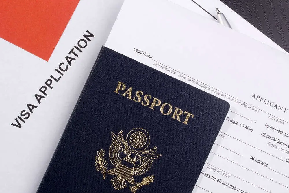 برای تمام سفرهای خارجی نیاز به گرفتن ویزا است؟