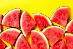 این افراد هرگز نباید هندوانه بخورند!