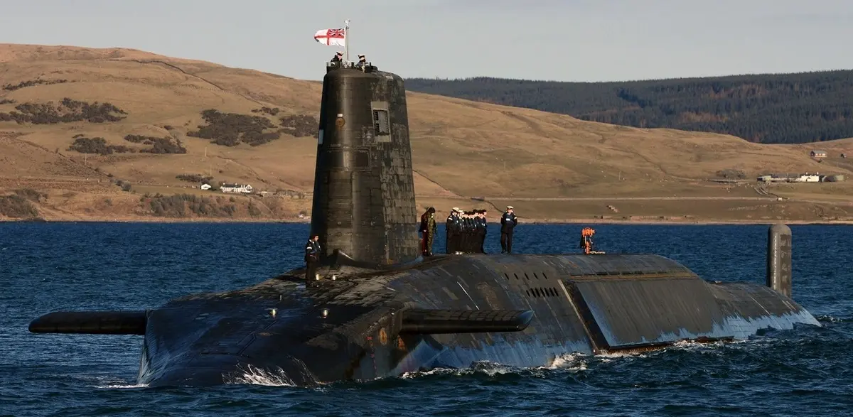 زیردریایی انگلیسی مجهز به 192 کلاهک جنگی هسته ای!