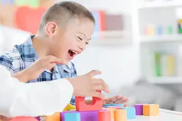 نکات طلایی در استخدام پرستار کودک در منزل برای کودکان دارای مشکلات ویژه