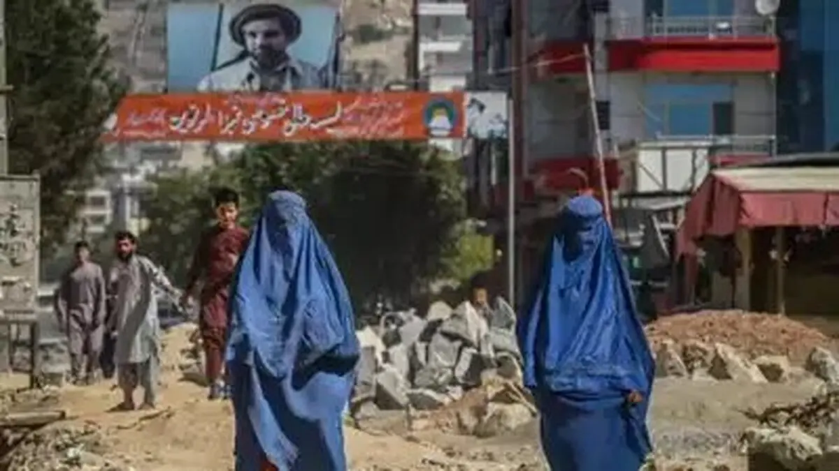 زنان سر کار نروند