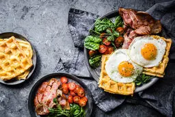 این غذاها را هرگز نباید ناشتا بخورید