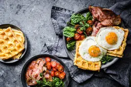 این غذاها را هرگز نباید ناشتا بخورید