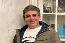 استایل جدید و متفاوت حمید گودرزی | ستاره سینمای ایران در پیری جذاب تر شد + عکس