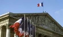 فرانسه بر دیپلماسی تأکید می‌کند | راه‌حل هسته‌ای از مسیر گفتگو