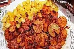 سوسیس بندری با سیب زمینی رو اینطوری بپز معرکه میشه | غذایی نوستالژیک