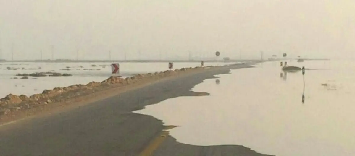 
سیلاب در بوشهر |   ارتباط زمینی خوزستان و بوشهر قطع شد