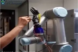 اقدام جدید دانشمندان | پوست الکترونیکی که درد را حس می‌کند + ویدیو