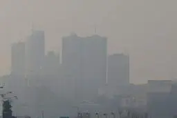 وضعیت قرمز هوای تهران و شرایط اضطراری که دیده نمی‌شود