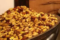 سم خاموش در مغزها و خشکبار مانده |  راه‌های تشخیص و پیشگیری از آلودگی آجیل‌ها