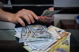 قیمت دلار در آینده بالا می رود ؟ | پیش بینی قیمت دلار با توجه به اتفاقات برجامی اخیر