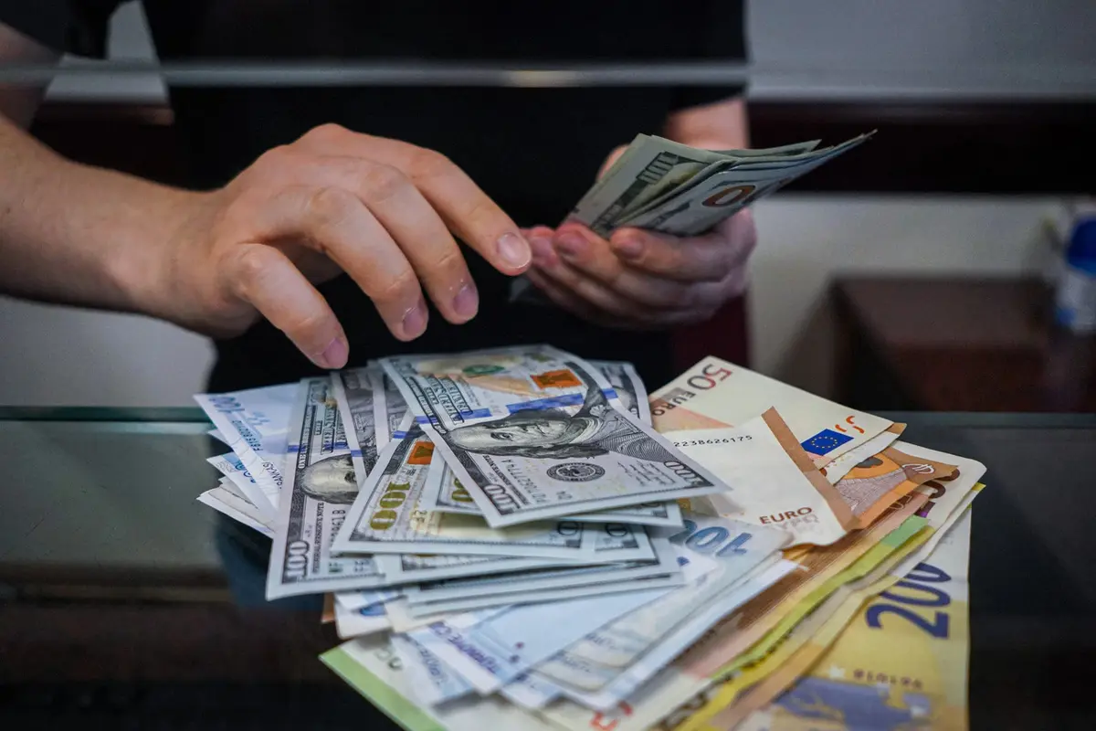 قیمت دلار در آینده بالا می رود ؟ | پیش بینی قیمت دلار با توجه به اتفاقات برجامی اخیر