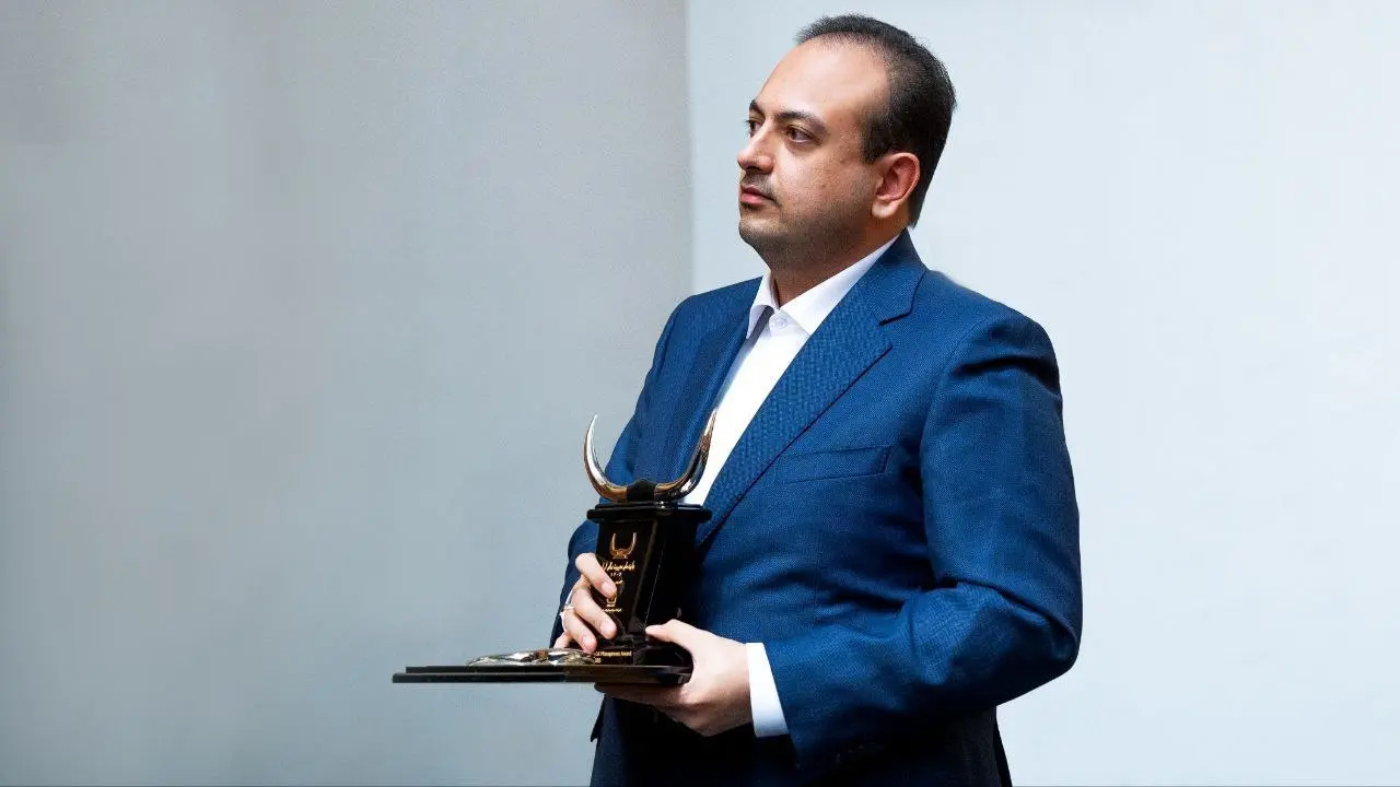 درخشش دوباره فولاد خراسان در جایزه ملی مدیریت مالی؛ تندیس سیمین برای دومین سال پیاپی

