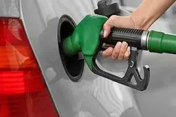 سهمیه بنزین اردیبهشت امشب واریز می‌شود