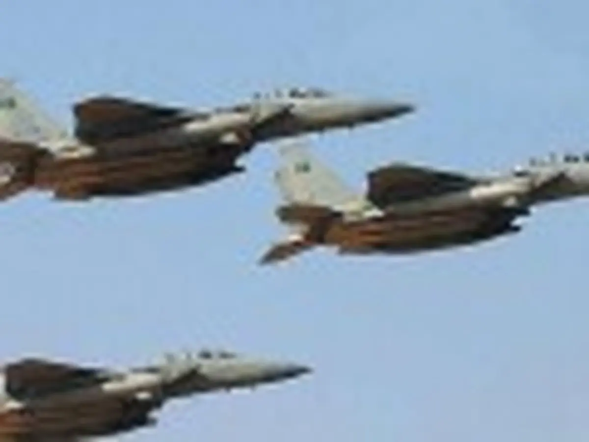 مقام یمنی: 300 مورد حمله هوایی عربستان در هفت روز گذشته 