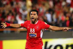 بازیکنان |  پرسپولیس قرادسیامک نعمتی را  تمدید کرد