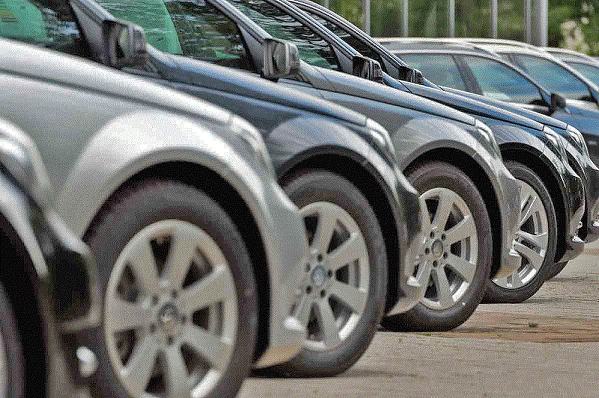 
 دریافت مالیات ازخودروهای بالای یک میلیارد تومان