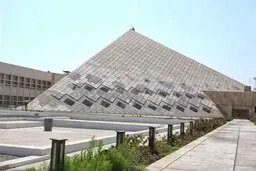 تجمع مردان مقابل مجلس برای کاهش میزان مهریه
