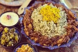 دیگه پلو سفید نخور! | گشنیز پلو غذایی که تا حالا امتحان نکردی! | طرز تهیه گشنیز پلو با مرغ +ویدئو