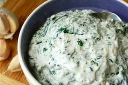 ماست را هرگز با اسفناج نخورید! | عوارض وحشتناک مصرف ماست با اسفناج که هرگز نمی‌دانستید 