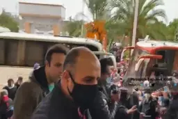 استقبال هواداران ساری از کاروان پرسپولیس در شرایط کرونایی + ویدئو