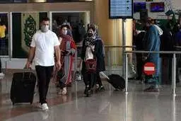 چه کسانی واجد شرایط واکسیناسیون علیه کرونا هستند؟ | الزام تست منفی برای مسافران کشورهای آلوده