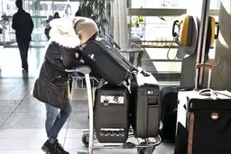 افزایش بی نظیر مهاجرت ایرانیان در سال 2022 | فرار مغز ها در ایران روز به روز در حال افزایش است!