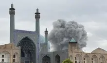 خسارت به مسجد جامع عباسی و عمارت عالی‌قاپو در بمباران اصفهان