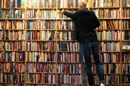 کتاب‌فروشی‌ها در سراسر جهان چگونه با کرونا مقابله می‌کنند؟
