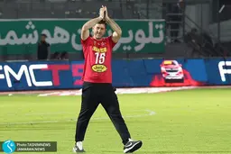 سکوت مرد اخلاق پرسپولیس شکست | کریم باقری ممنوع الکار است؟