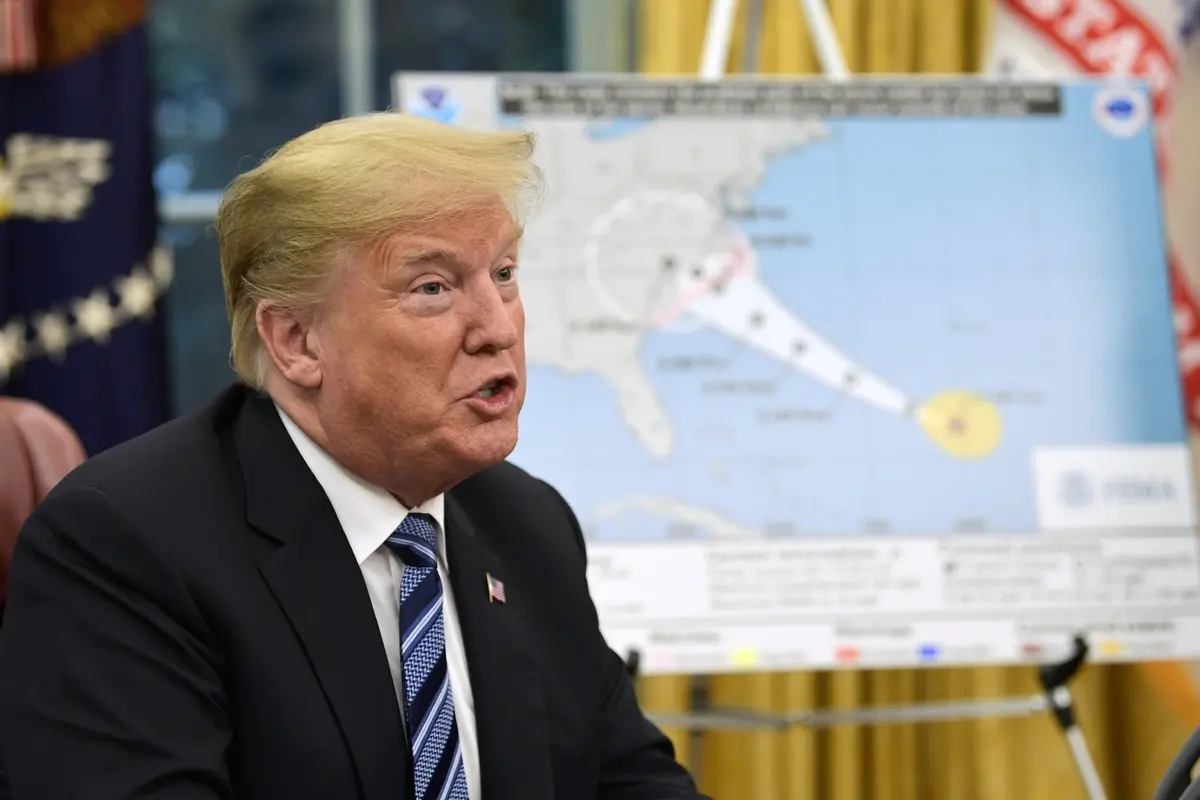 روزنامه اصولگرا: ترامپ می‌خواهد ایران را مانند گرینلند بخرد یا مثل کانادا به خاک خودش ملحق کند!
