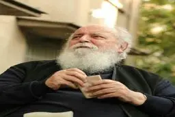 هوشنگ ابتهاج رهسپار خانه شد | سایه به آرامش خانه رسید