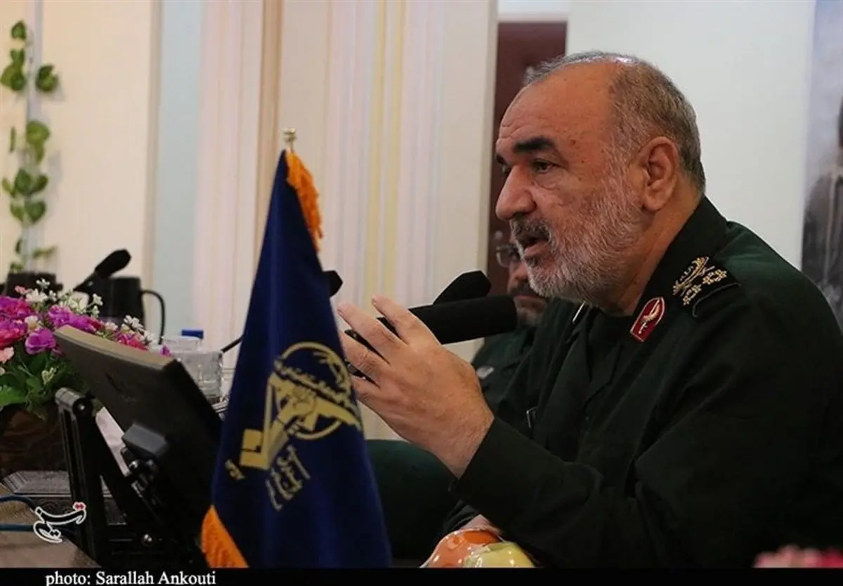 برگزاری جلسه مقابله با کرونا در قرارگاه ثارالله تهران با حضور فرمانده‌کل سپاه