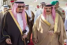 همواره در یک صف و در یک سنگر با عربستان ایستاده‌ایم